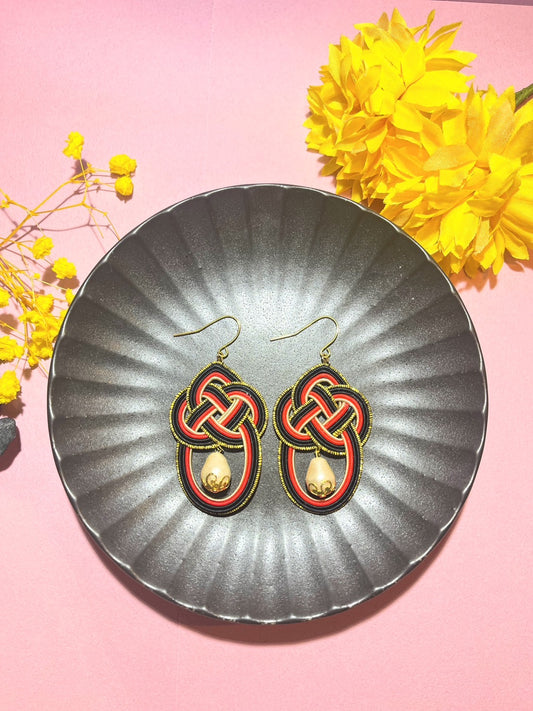 Red × Black Pearl Earrings