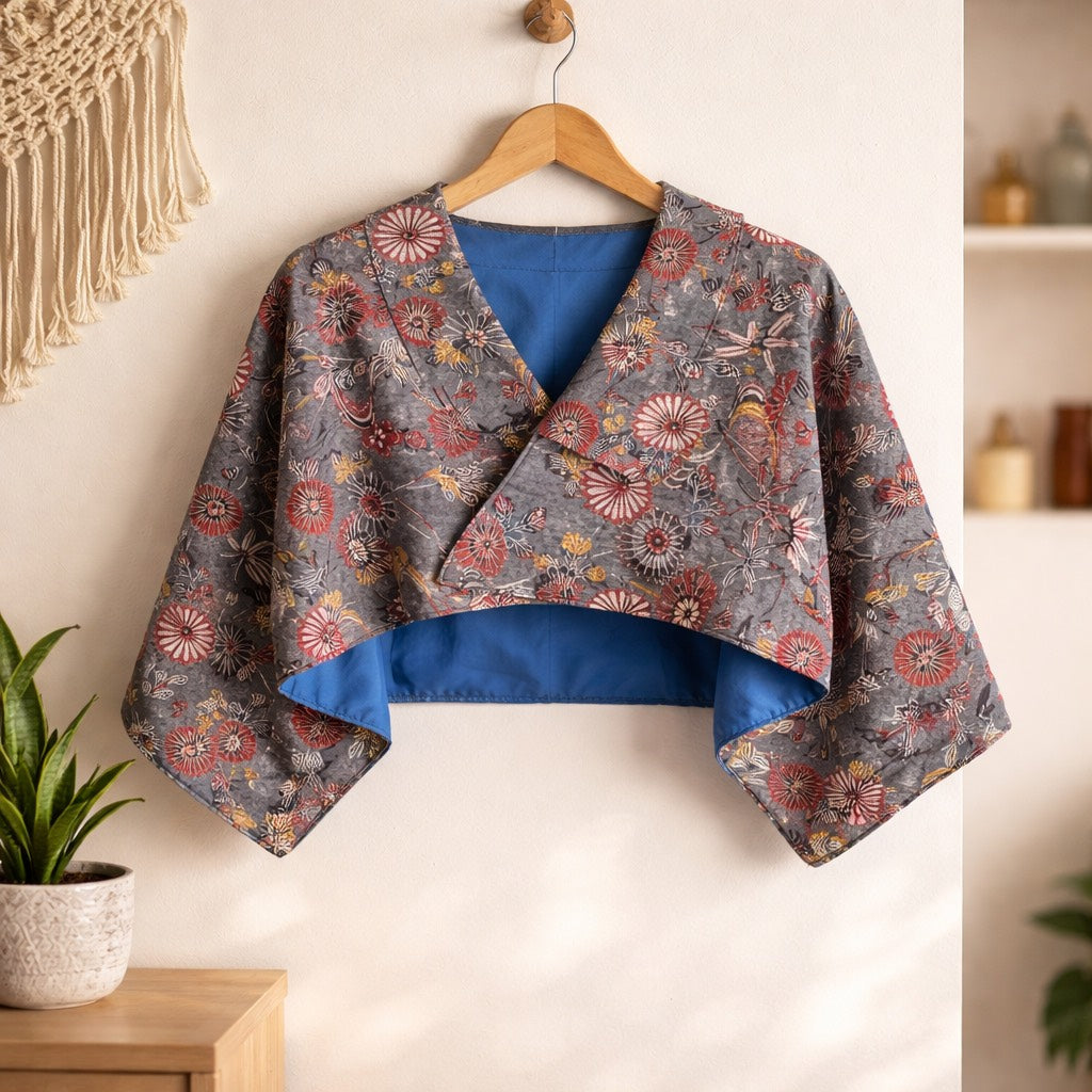 Kimono sleeve short jacket with collar -Glay×Blue- – KIMONO⁺on