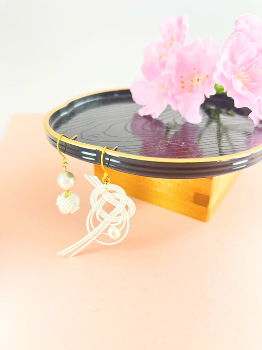 White plum blooms Earrings