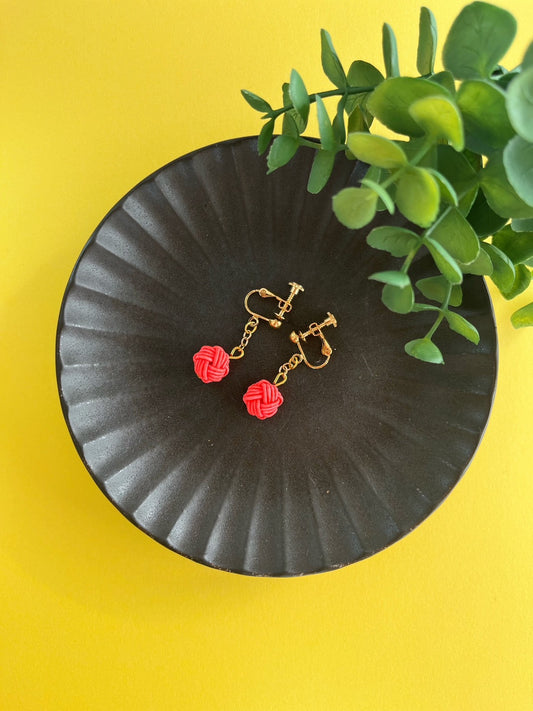 Red point Earrings