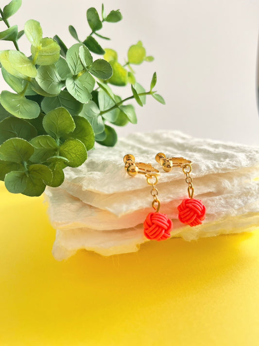 Red point Earrings