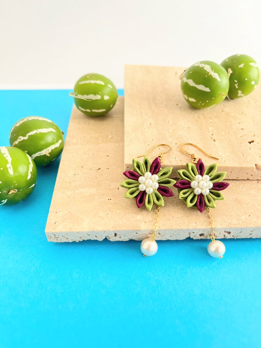 Autumn twilight feels green×brown Earrings