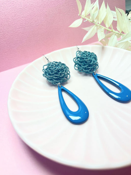 Elegant Blue Flower Earrings