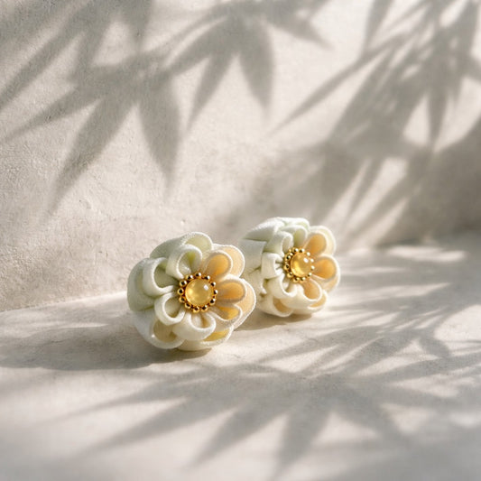 Yellow× Yellow-Green Fancy Flower Earrings