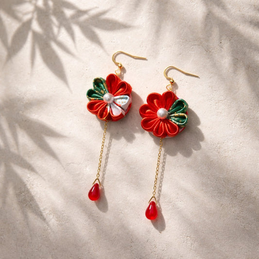 花鳥(kacho) Red×Green kimono flower earrings